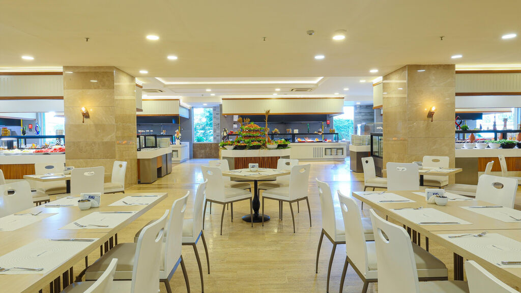 Crystal Admiral Resort