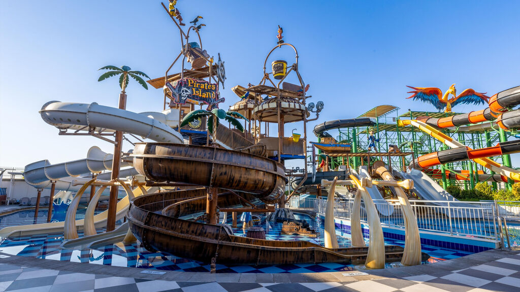 Crystal Admiral Resort