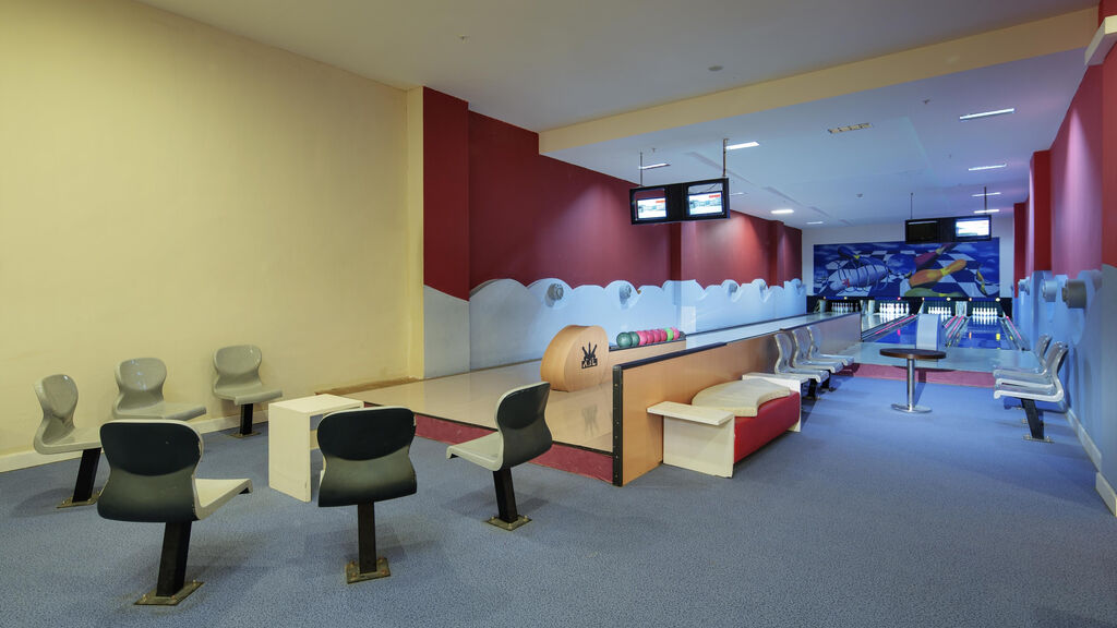 Crystal Admiral Resort