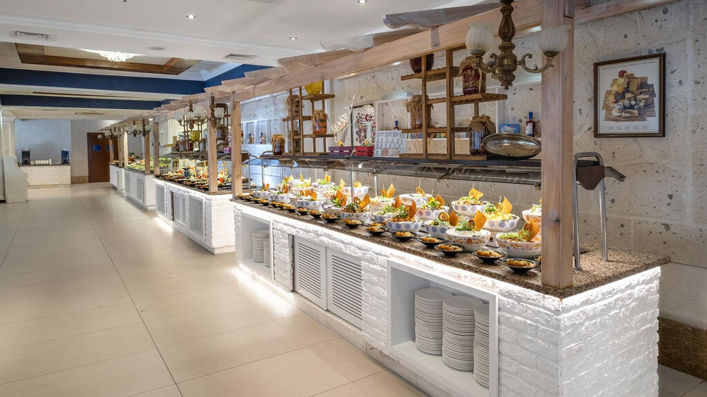 Crystal Aura Beach Resort & Spa