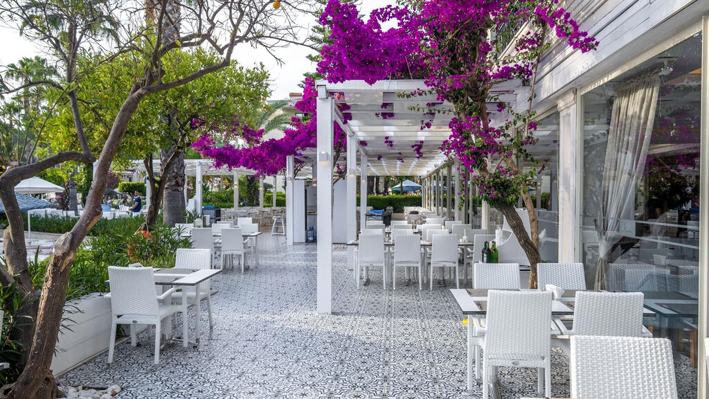 Crystal Aura Beach Resort & Spa