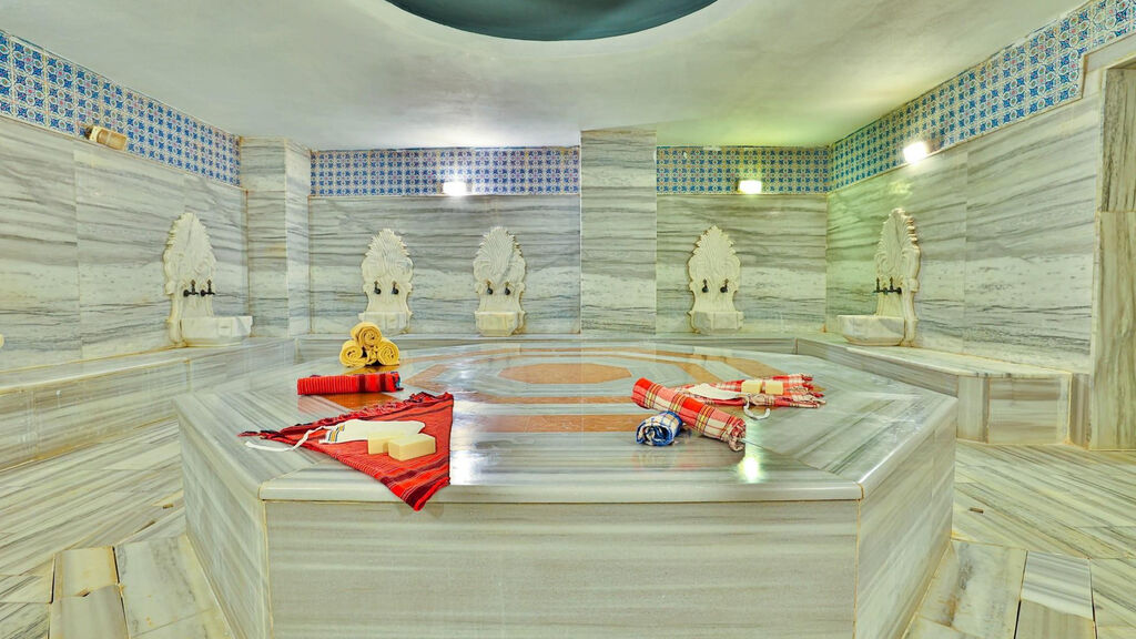 Crystal Aura Beach Resort & Spa