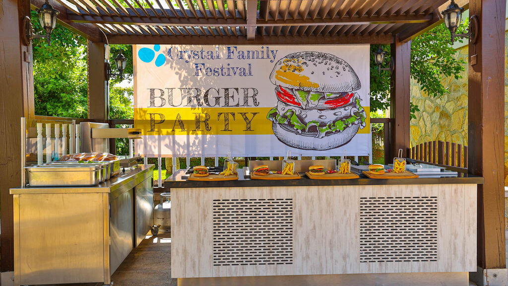 Crystal Family Resort & Spa