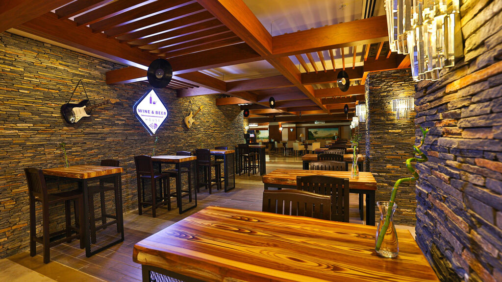 Crystal Family Resort & Spa