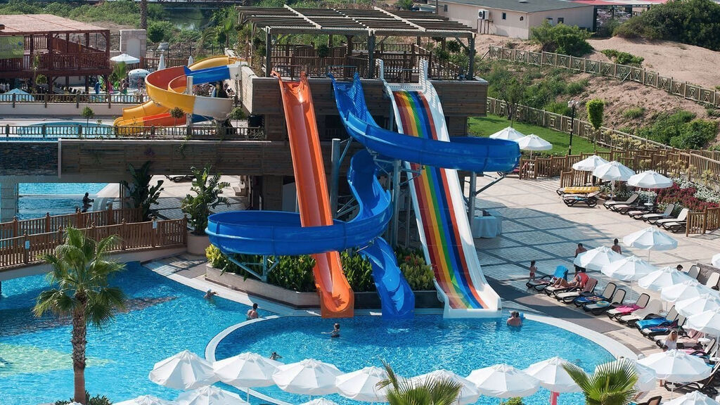Crystal Palace Luxury Resort & Spa