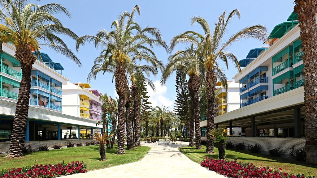 Crystal Paraiso Verde Resort & Spa