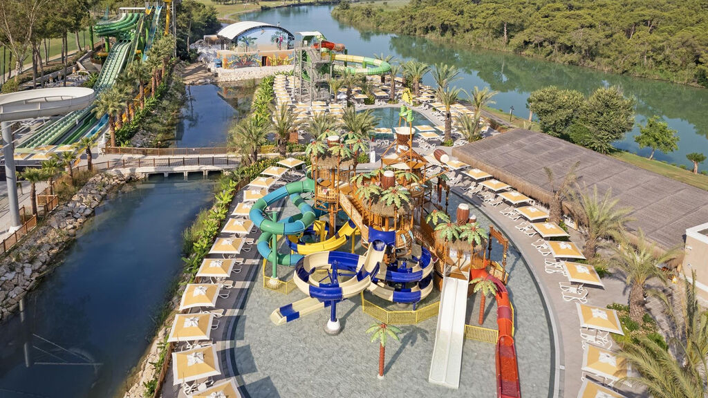 Crystal Tat Beach Golf Resort & Spa