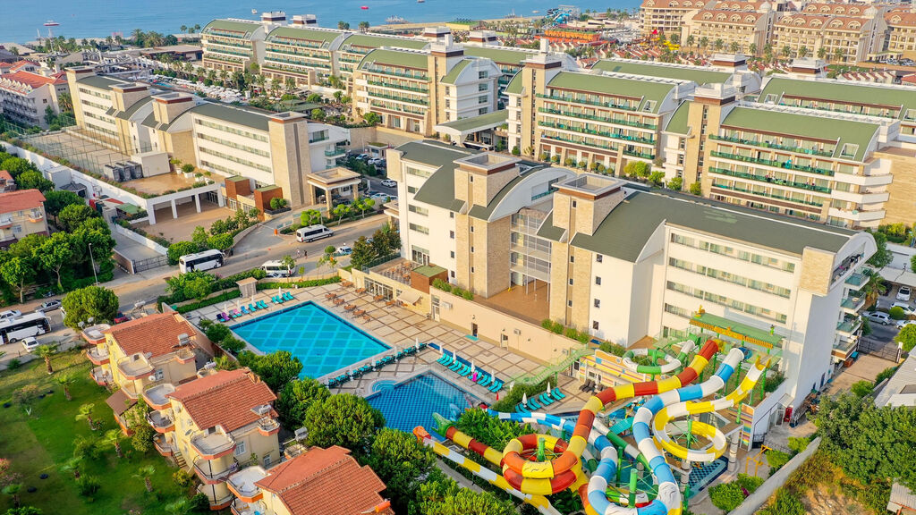 Crystal Waterworld Resort & Spa