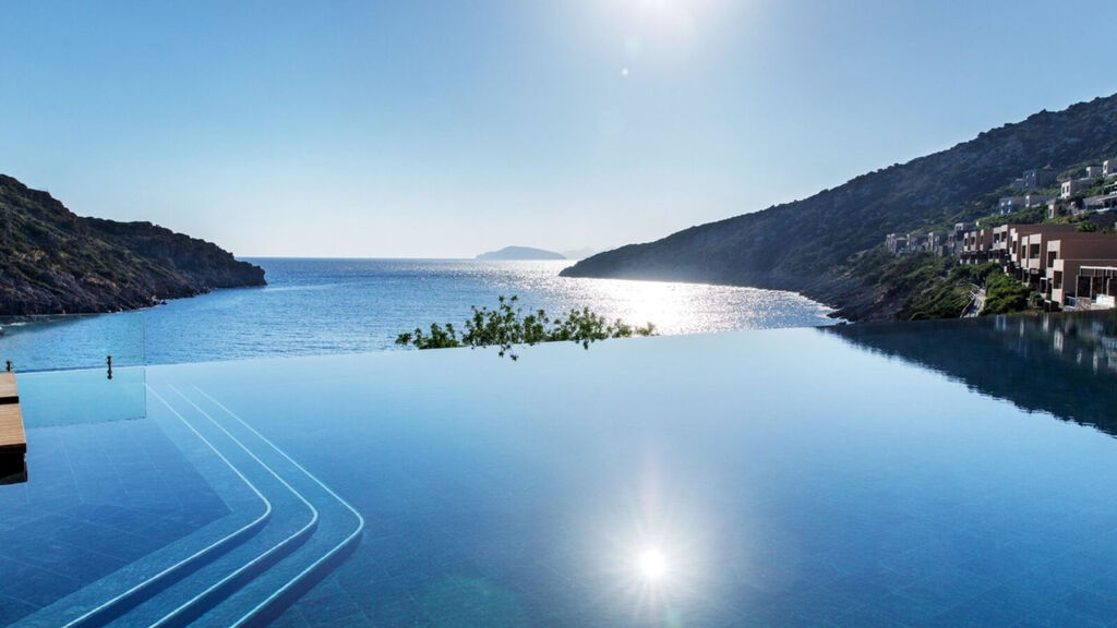 Daios Cove Resort & Luxury Villa