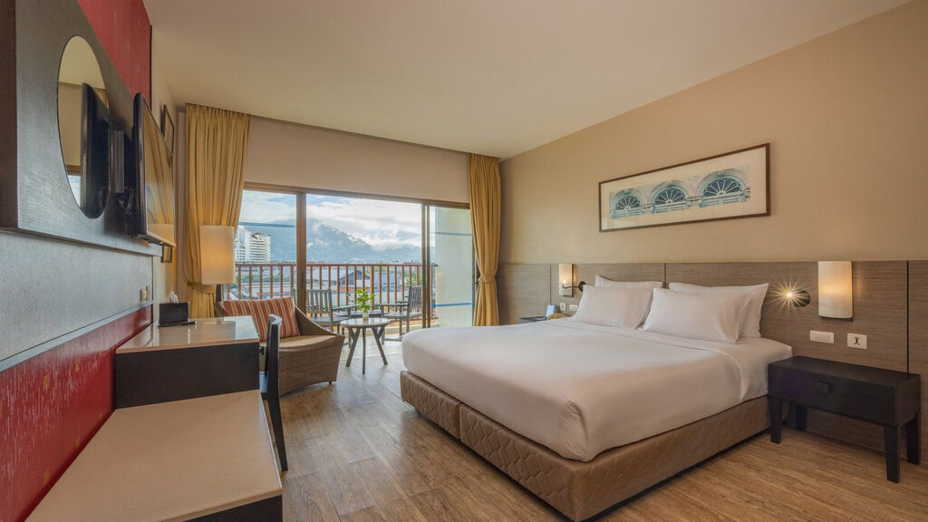 Deevana Plaza Phuket Patong