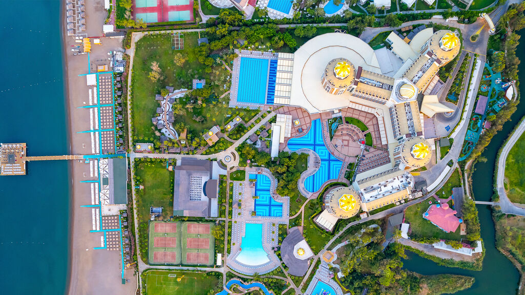 Delphin Be Grand Resort
