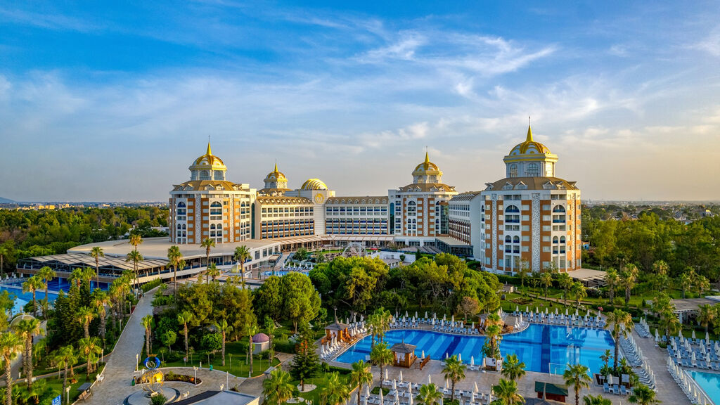 Delphin Be Grand Resort