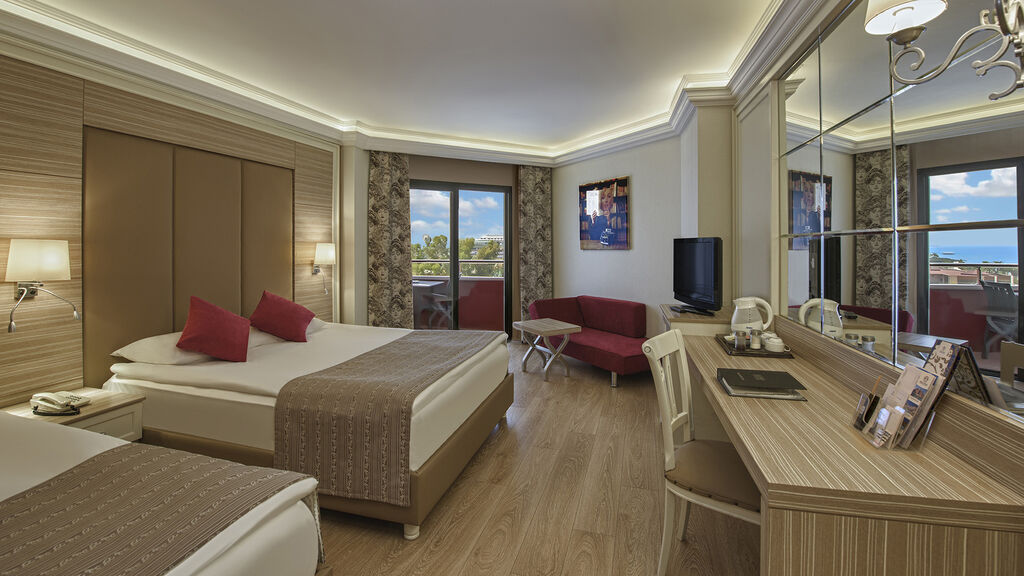 Delphin Deluxe Resort
