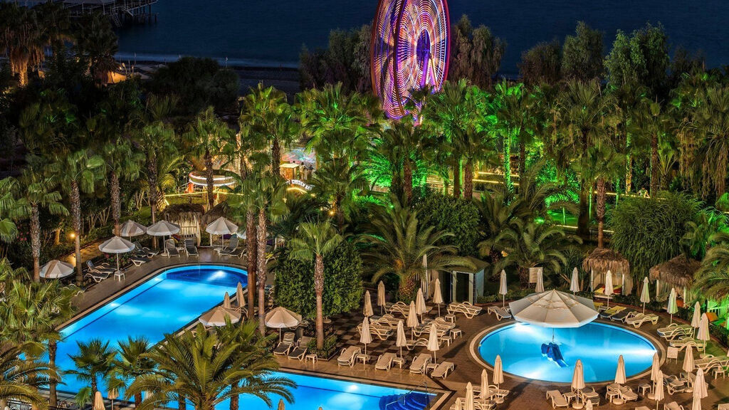 Delphin Deluxe Resort