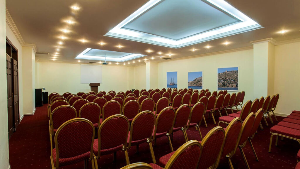Delphin Imperial Lara