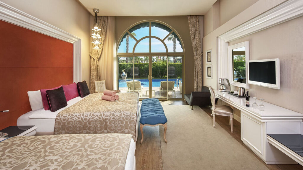 Delphin Imperial