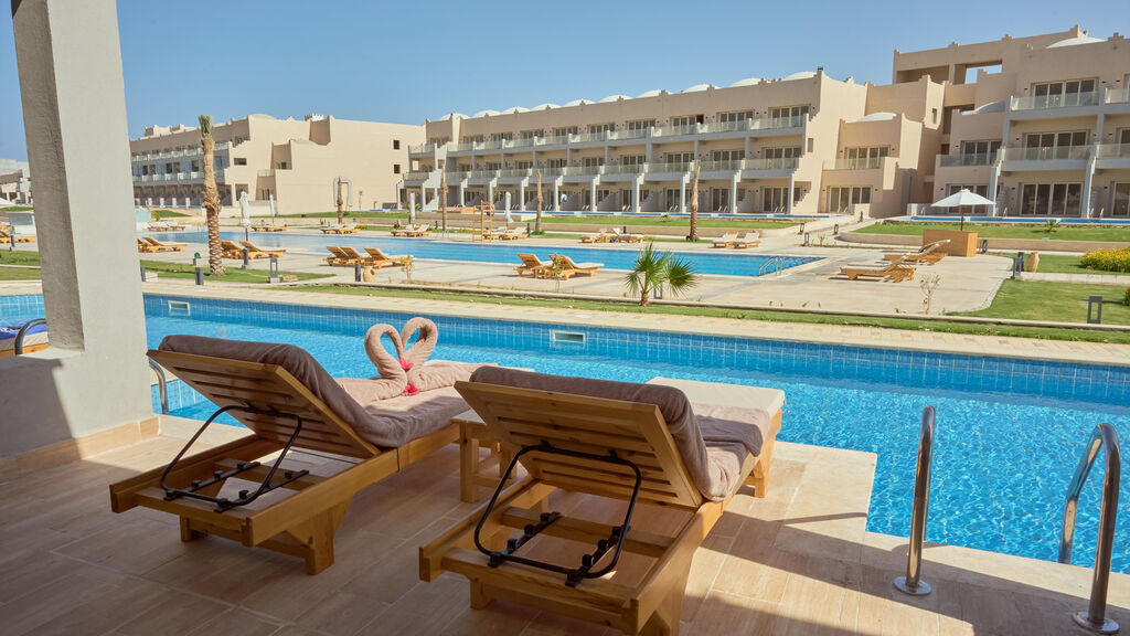 Diamond Beach By Pearl Resort
