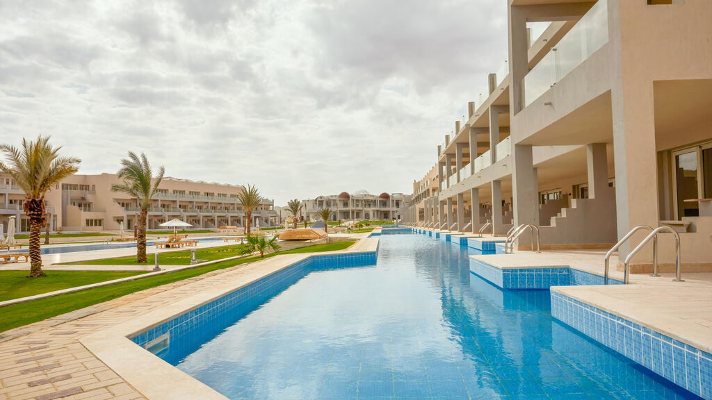 Diamond Beach By Pearl Resort