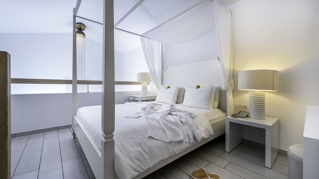 Diamond Deluxe Hotel & Spa