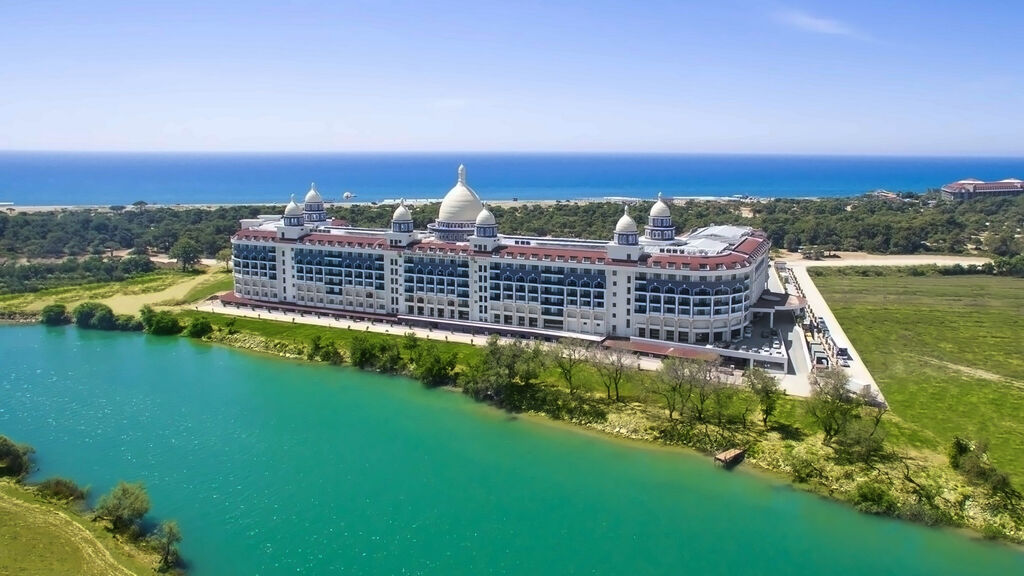 Diamond Premium Hotel & Spa