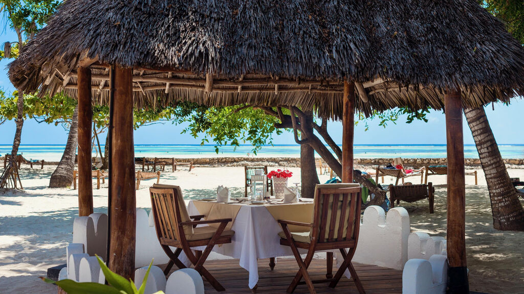 Diamonds Mapenzi Beach Club