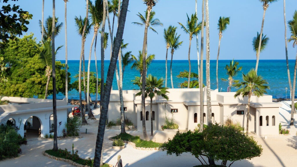 Diamonds Mapenzi Beach