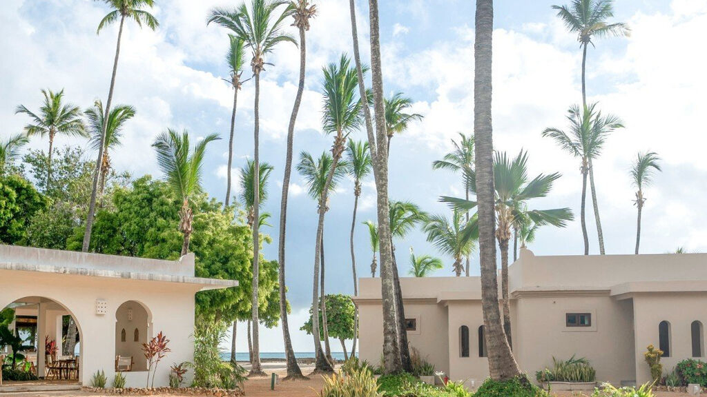 Diamonds Mapenzi Beach