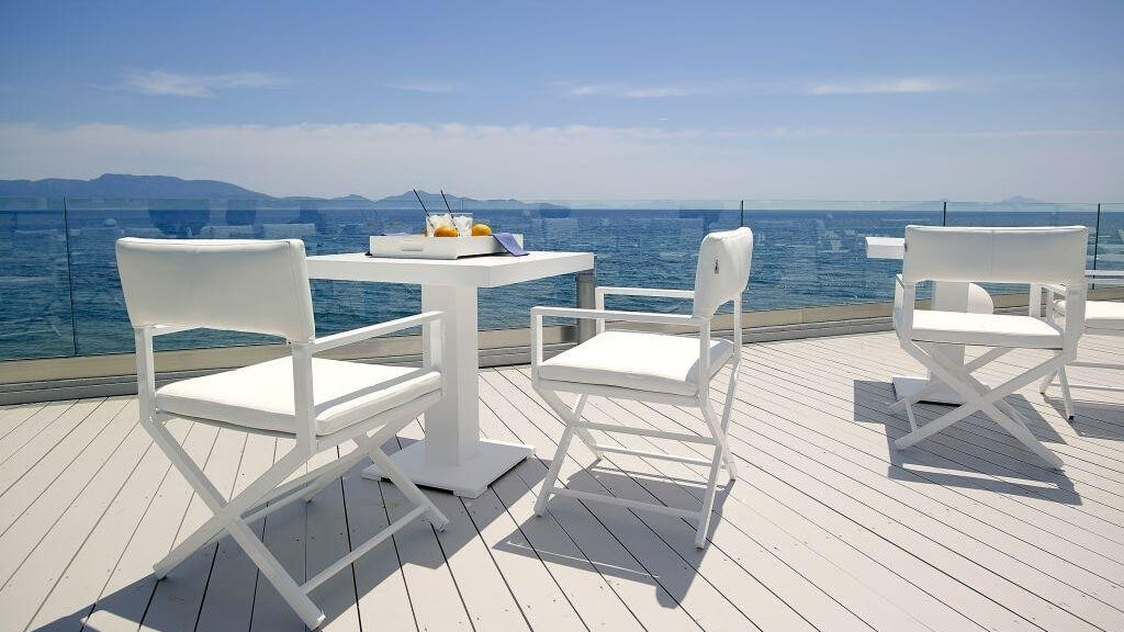 Dimitra Beach Hotel & Suites