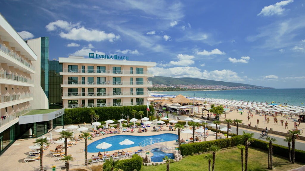 Dit Evrika Beach Club Hotel