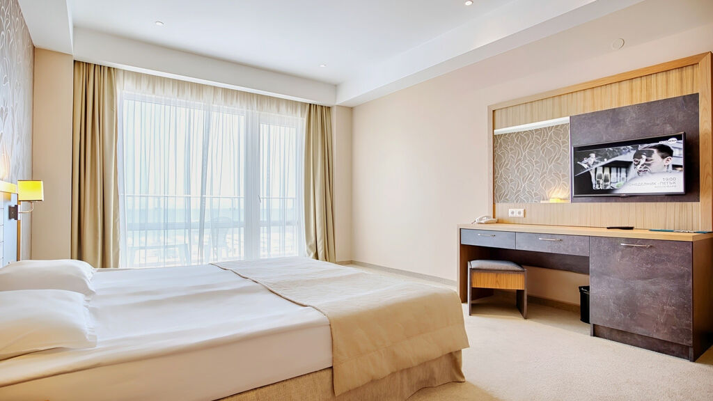 Dit Evrika Beach Club