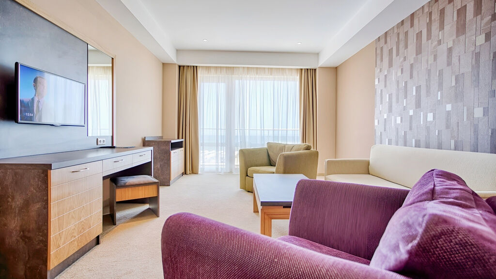 Dit Evrika Beach Club