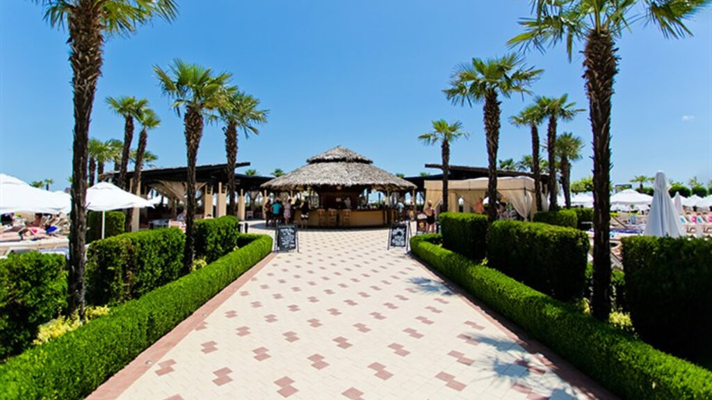 Dit Majestic Beach Resort