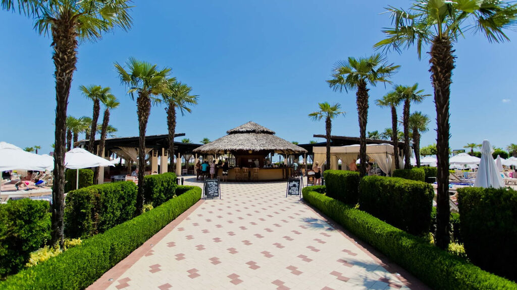 Dit Majestic Beach Resort