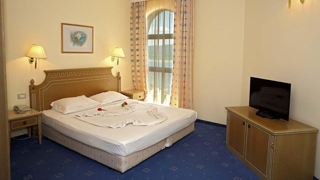 Marina Royal Palace