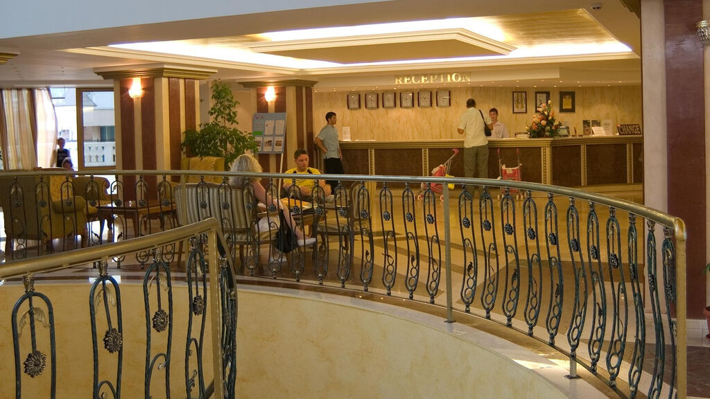 Marina Royal Palace