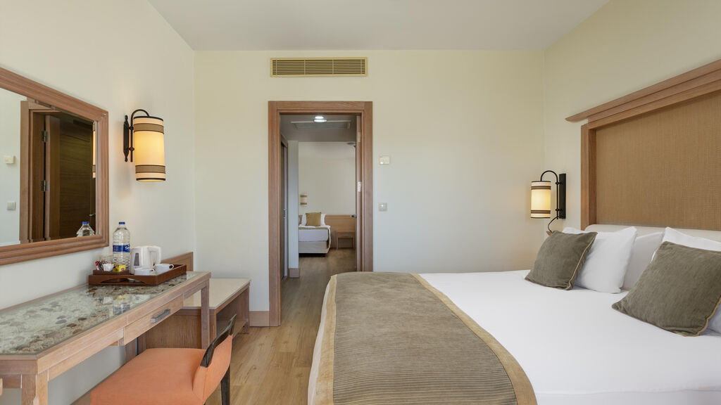 Dobedan Beach Resort Comfort Side (Ex. Alva Donna)