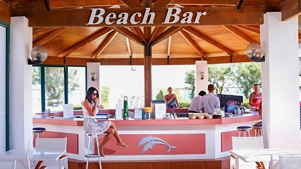 Dessole Dolphin Bay Resort