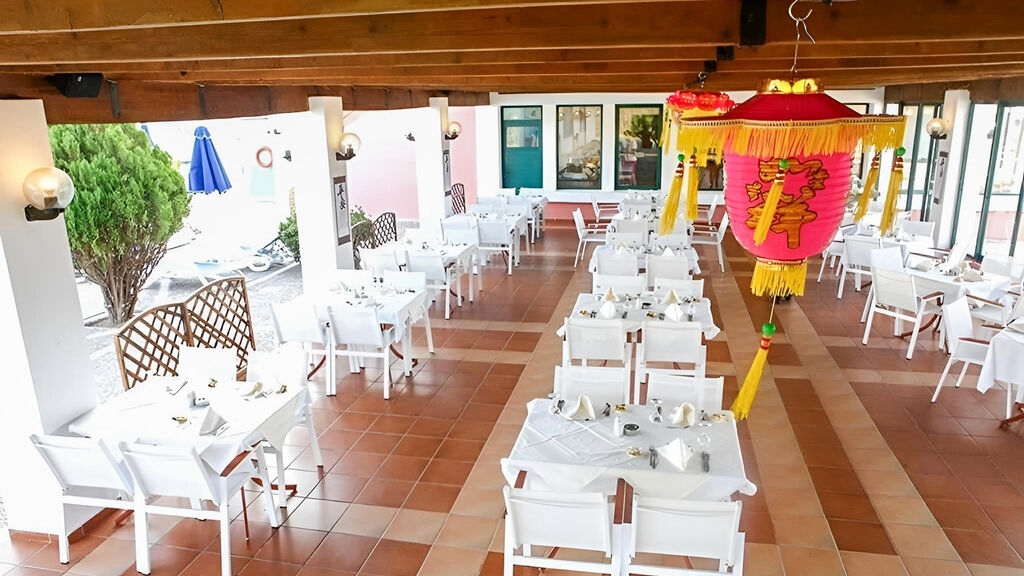 Dessole Dolphin Bay Resort