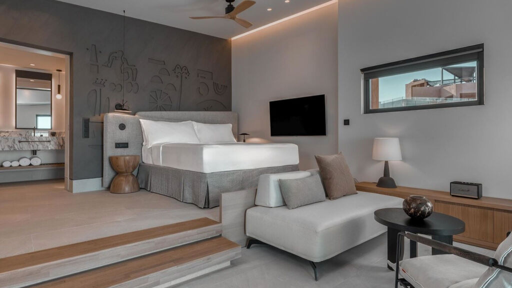 Domes Novos Santorini, Autograph Collection