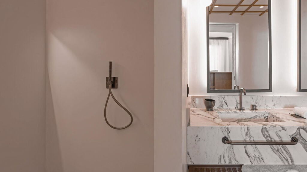 Domes Novos Santorini, Autograph Collection