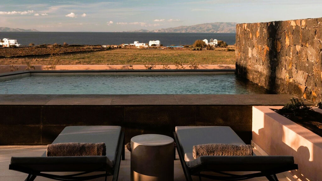 Domes Novos Santorini, Autograph Collection