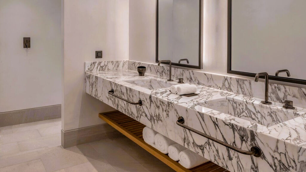 Domes Novos Santorini, Autograph Collection