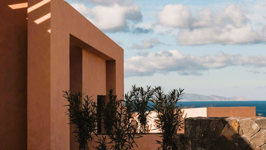 Domes Novos Santorini, Autograph Collection