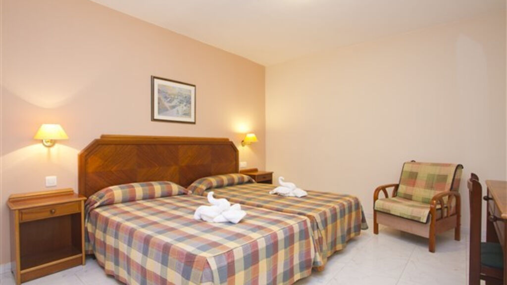 Dorado Suites