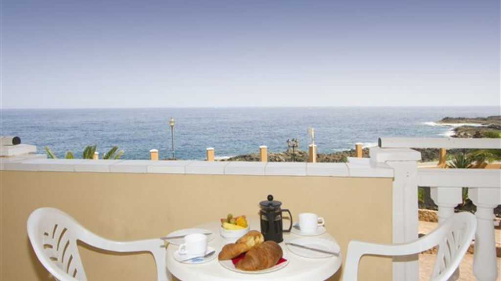 Dorado Suites