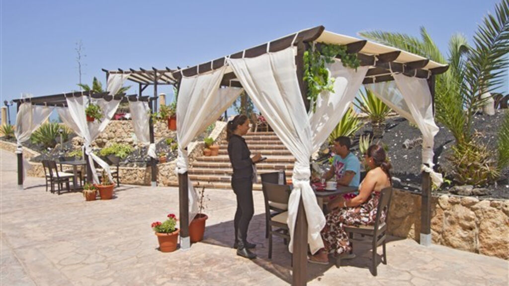 Dorado Suites