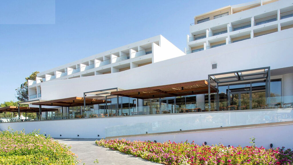 Doreta Beach Resort & Spa