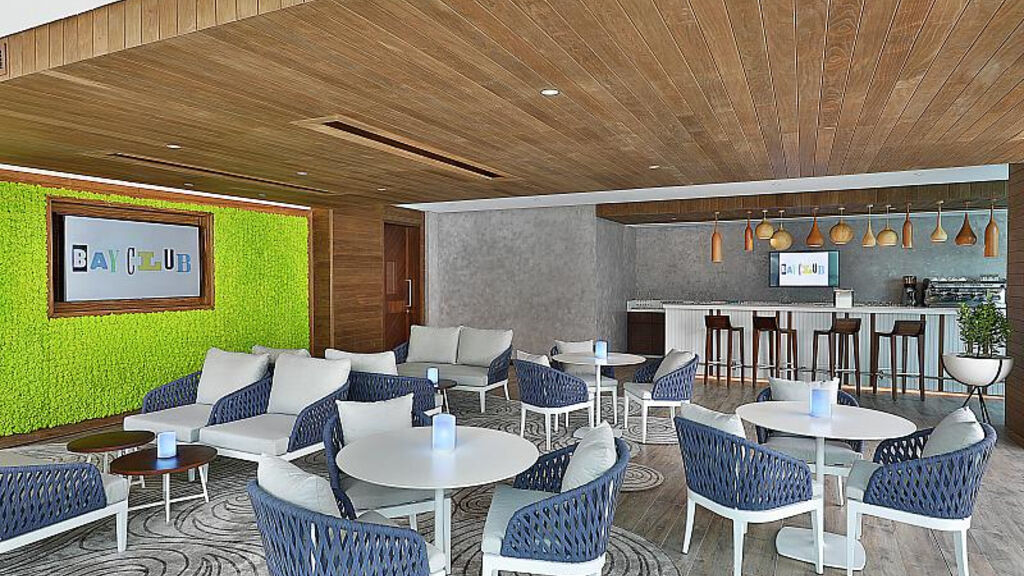 Double Tree by Hilton Dubai Business Bay
