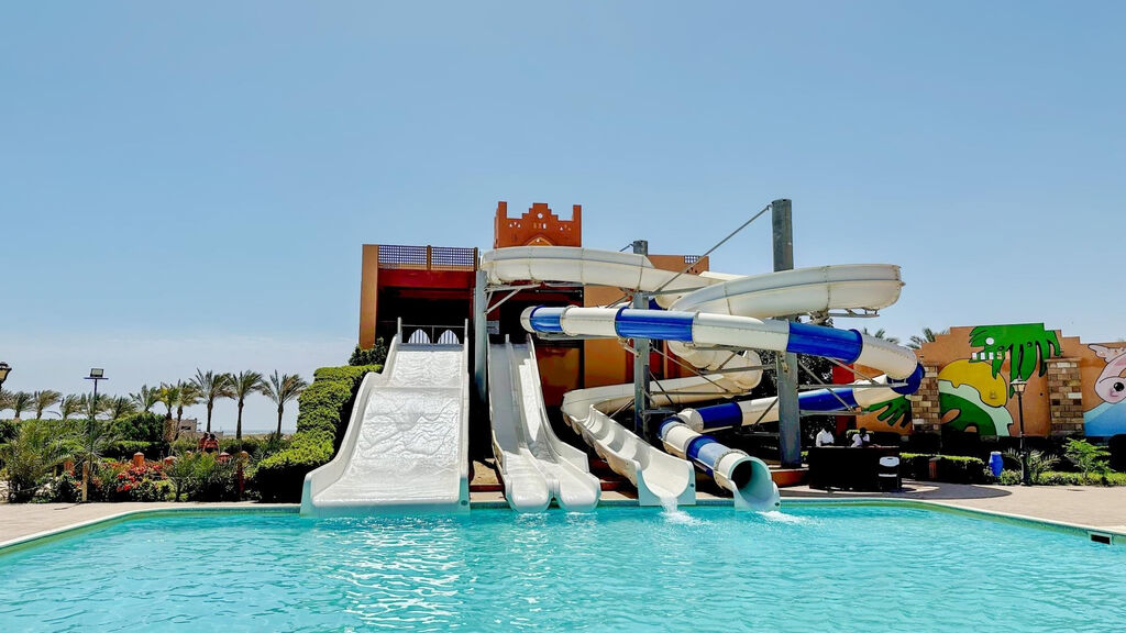 Dream Lagoon & Aquapark Resort