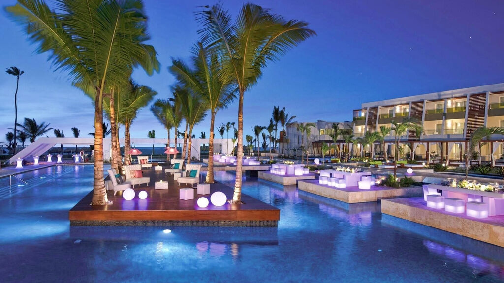 Dreams Onyx Resort